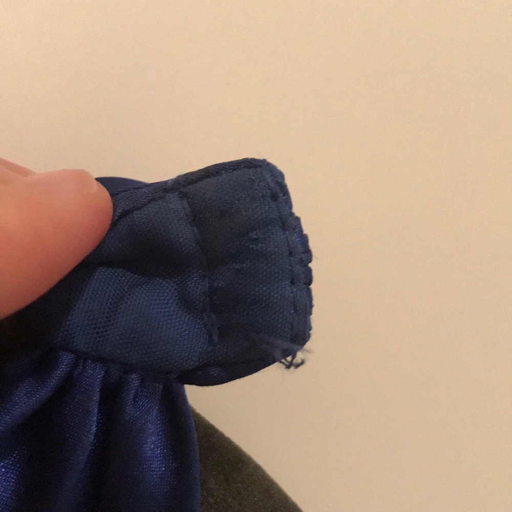 Cache Gown Size 6 - image 4